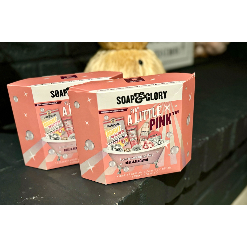 Hộp quà tặng dưỡng thể SOAP & GLORY Original Pink Collection-Tin 5 món travel size