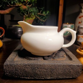 Tống sứ trắng bạch định