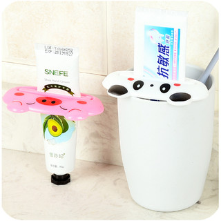 Dụng cụ kẹp kem đánh răng đa năng