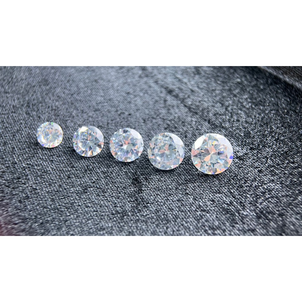 Đá cubic zirconia Star Cut cao cấp ,đá trang sức, đá kim cương nhân tạo loại 10.0 mm -> 15.0 mm