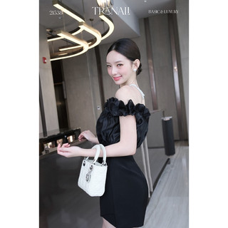 Đầm trễ vai ly phối voan ngực