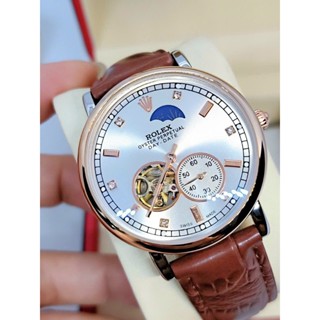 Đồng hồ nam Rolex cơ lộ máy, chạy kim rốn, khung viền làm từ thép không gỉ, lịch tuần trăng, dây da