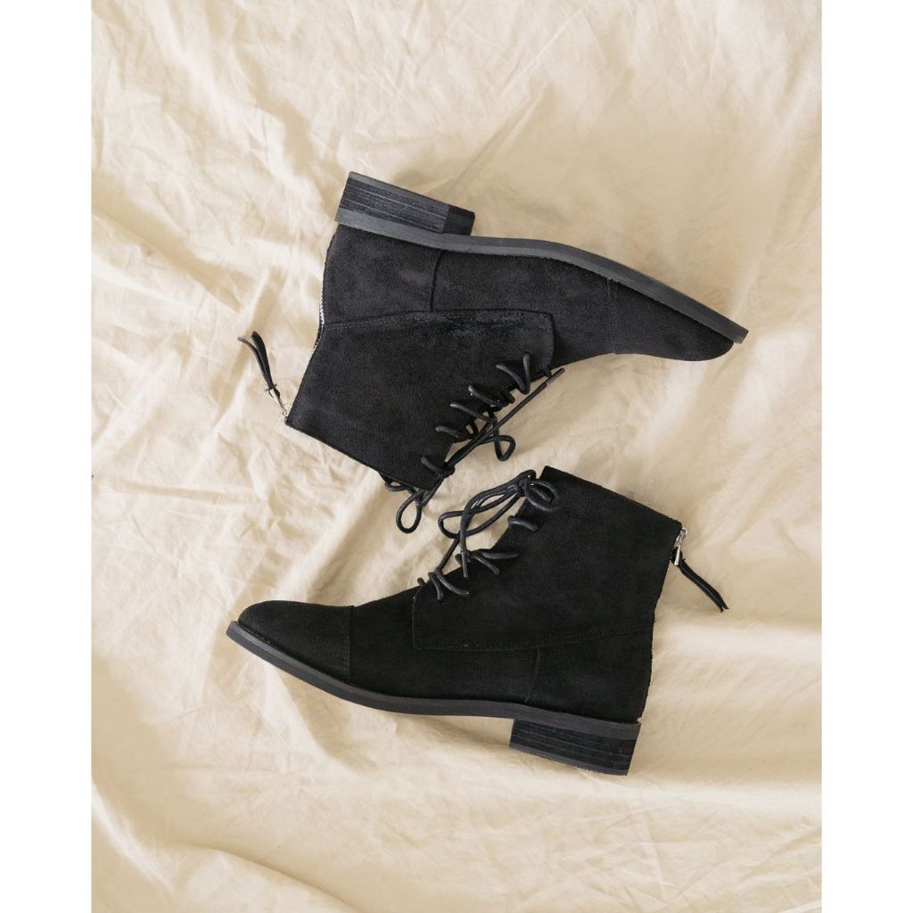 La Muse - Boots nữ buộc dây da lộn