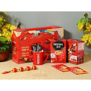 Mẫu Tết 2024-Hộp quà Tết NESCAFÉ 3in1 Cà phê rang xay hòa tan Đậm đà hài hòa với ly sứ đỏ (2 hộp x 20 gói x 17g)