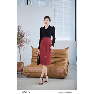 Chân váy đỏ công sở dáng bút chì họa tiết túi phối khóa YOONA - YD8B596