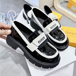 Giày moca nữ miu chất da bóng da mềm, giày đốc nữ miu đế cao đen trắng mẫu mới cục xinh