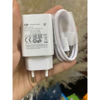 Bộ sạc nhanh Vsmart 18W - Hàng CHính hãng