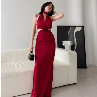Đầm body khoét eo sang chảnh siêu hack dáng