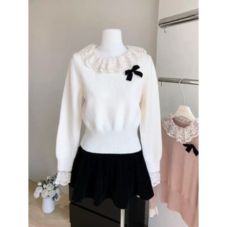 Áo len cổ tròn ren nơ đen