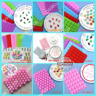 HCM -Khuôn silicon đổ kẹo dẻo chip chip hình heo Peppa Pig 32 viên, rau câu, socola mini