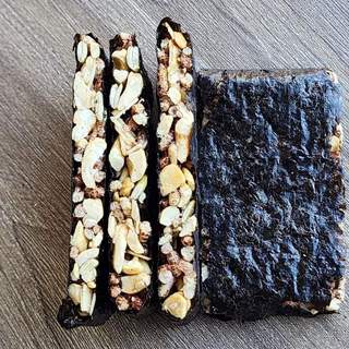 Bánh cuộn rong biển 250g/túi