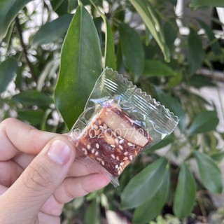 Kẹo chuối đậu phộng mè dừa non
