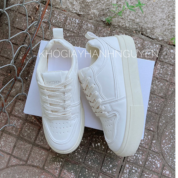 Giày thể thao nữ đế bằng giày sneaker basic