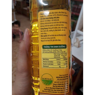 Dầu ăn thực vật Freda chai 1L -