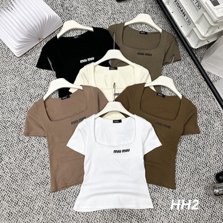 Áo thun dáng ôm cổ vuông in Miu, Áo kiểu cổ U sexxy ngắn tay AT6521-E9TH - NhiNhi Shop