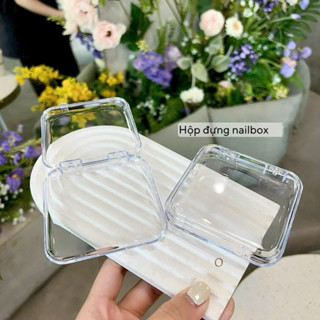 Hộp đựng nail box mica trong