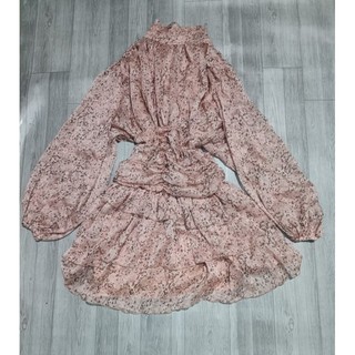 đầm voan to size L ( có lỗi gần chỉ)
