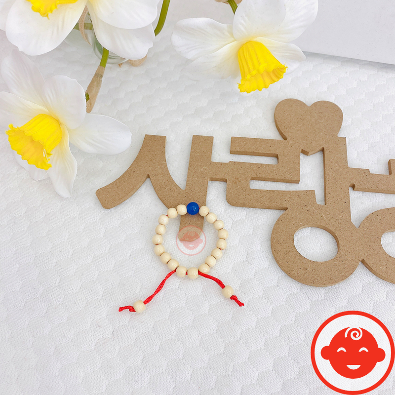 Vòng dâu tằm cho bé kèm ĐÁ PHONG THỦY