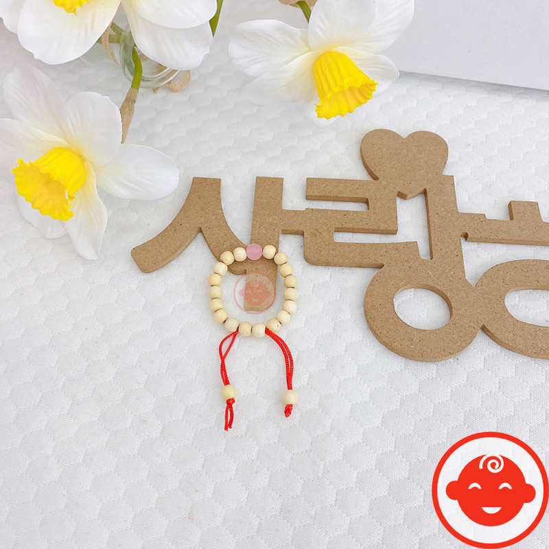 Vòng dâu tằm cho bé kèm ĐÁ PHONG THỦY