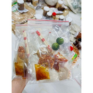 Túi zip bánh tráng rìa phơi sương kèm topping siêu cay
