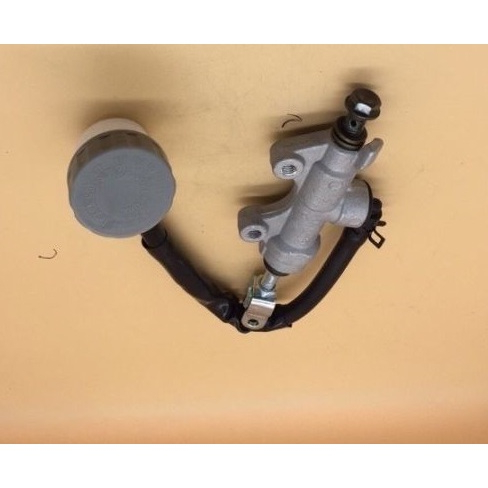 PEN ĐẠP SAU EXCITER YAMAHA ( hình chụp trực tiếp )