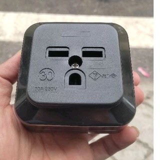 Ổ cắm cho bếp từ âm nội địa nhật