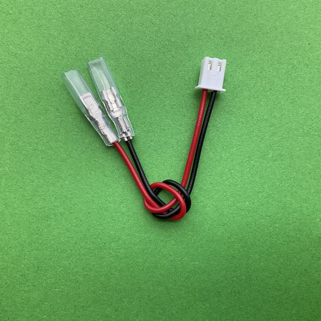 giắc cắm ecu xe máy 2 dây