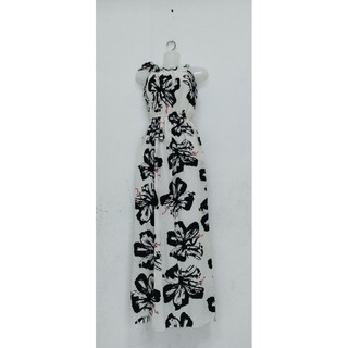 Váy maxi cổ yếm