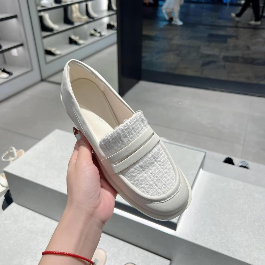 Giày lười mũi nhọn  authentic