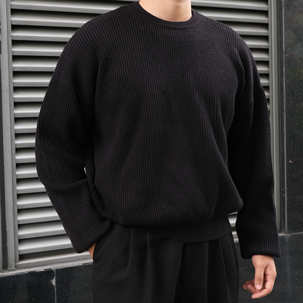 Áo len khóa zip, chất liệu len dày dặn, form crop tôn dáng, thương hiệu B Brown