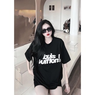 Áo Phông Louis Vuitton Vintage 3 màu đen trắng vàng logo thêu chữ vàng cao cấp chất liệu cotton co dãn 4 chiều unisex