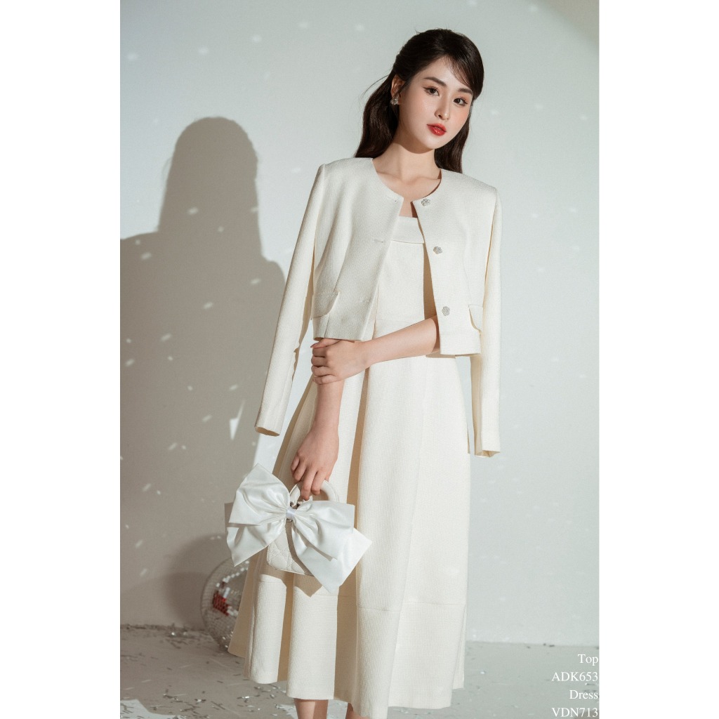 Váy 2 dây đáp lật chân xoè ly súp chất liệu Tex màu kem TIIN STORE VDN713