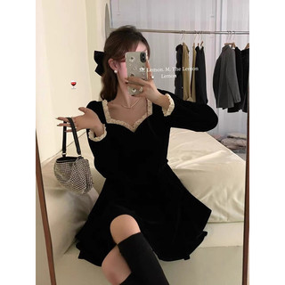 Váy nhung cổ vuông ren tay dài 2 màu dáng xoè