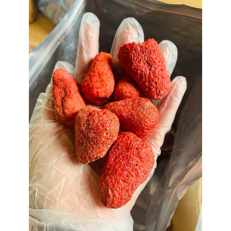 Dâu Sấy Giòn 50G