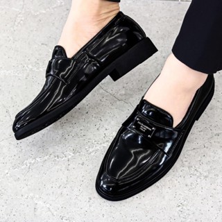 Giày lười nam chất liệu da bóng,phong cách lịch thiệp, trẻ trung , đế cao 3 cm