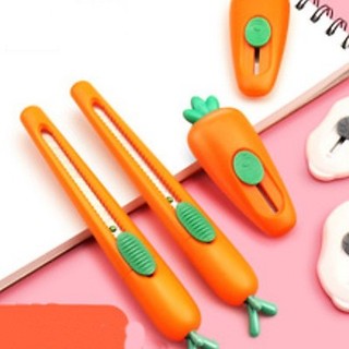 Dao Rọc Giấy Mini Hình Củ Cà Rốt - M&G