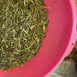 500gr vụn cỏ ngọt, vụn cỏ ngọt khô thích hợp dùng làm trà túi lọc, pha nước uống, hãm trà thảo mộc...