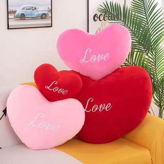Gối tựa hình trái tim decor. gấu bông trái tim love valentine siêu mềm mịn