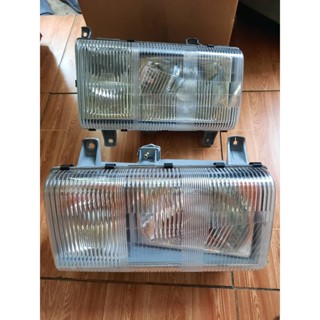 ĐÈN PHA XE TẢI DAEWOO NOVUS TỪ 8 TẤN ĐẾN 40 TẤN