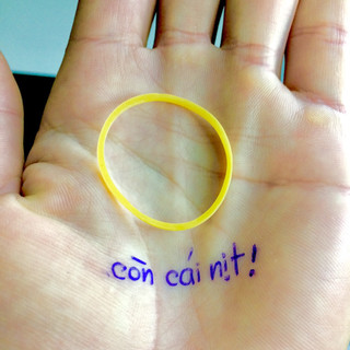 Còn cái nịt