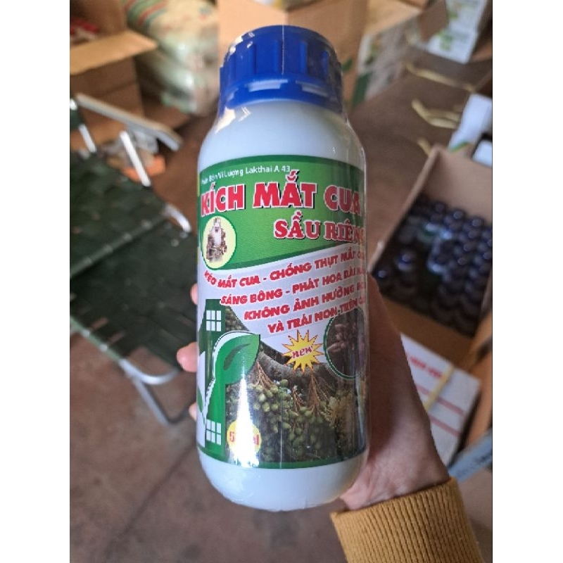 Kích mắt cua sầu riêng - phân bón lá (500ml)