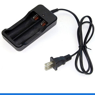 Bộ Sạc Pin 18650 3,7V ( Sạc 2 pin cùng lúc - Có mạch bảo vệ pin )