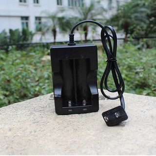 Bộ Sạc Pin 18650 3,7V ( Sạc 2 pin cùng lúc - Có mạch bảo vệ pin )