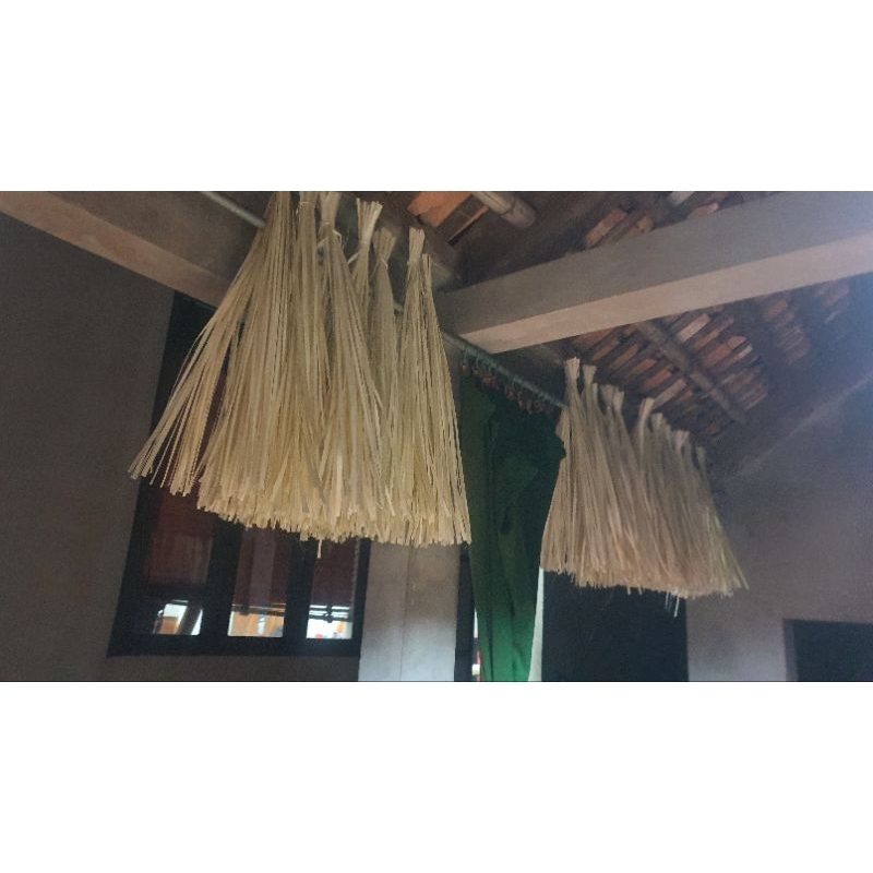 Dây lạt buộc gói bánh chưng, bánh tét, gói giò,ngày Tết cổ truyền dân tộc