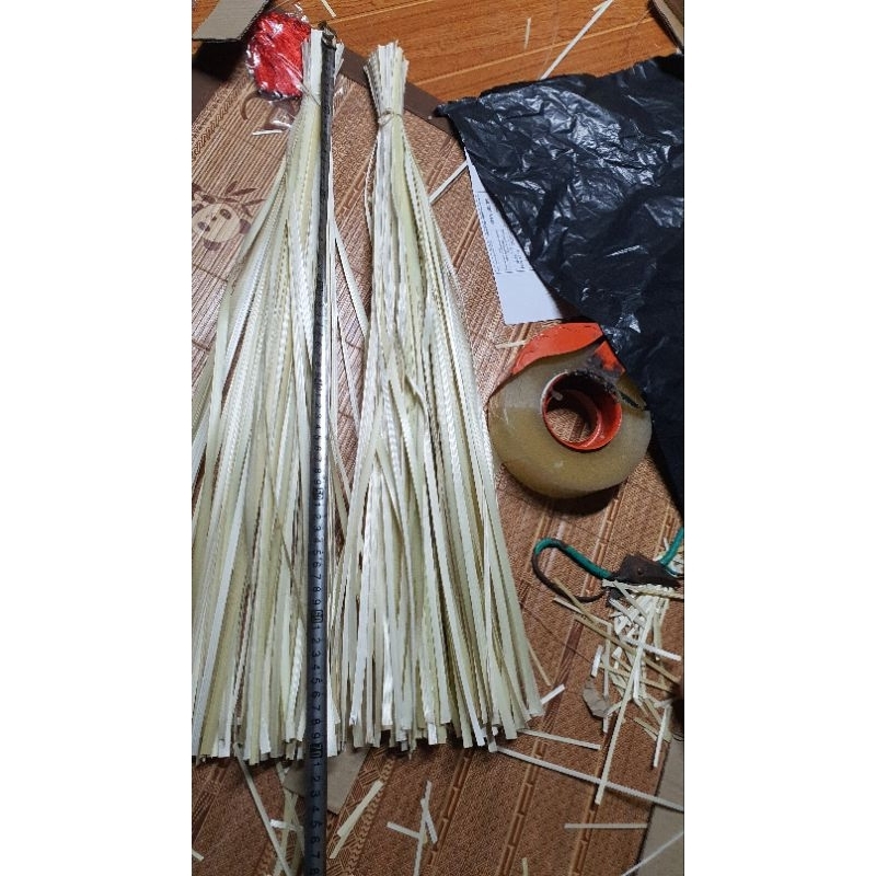 Dây lạt buộc gói bánh chưng, bánh tét, gói giò,ngày Tết cổ truyền dân tộc