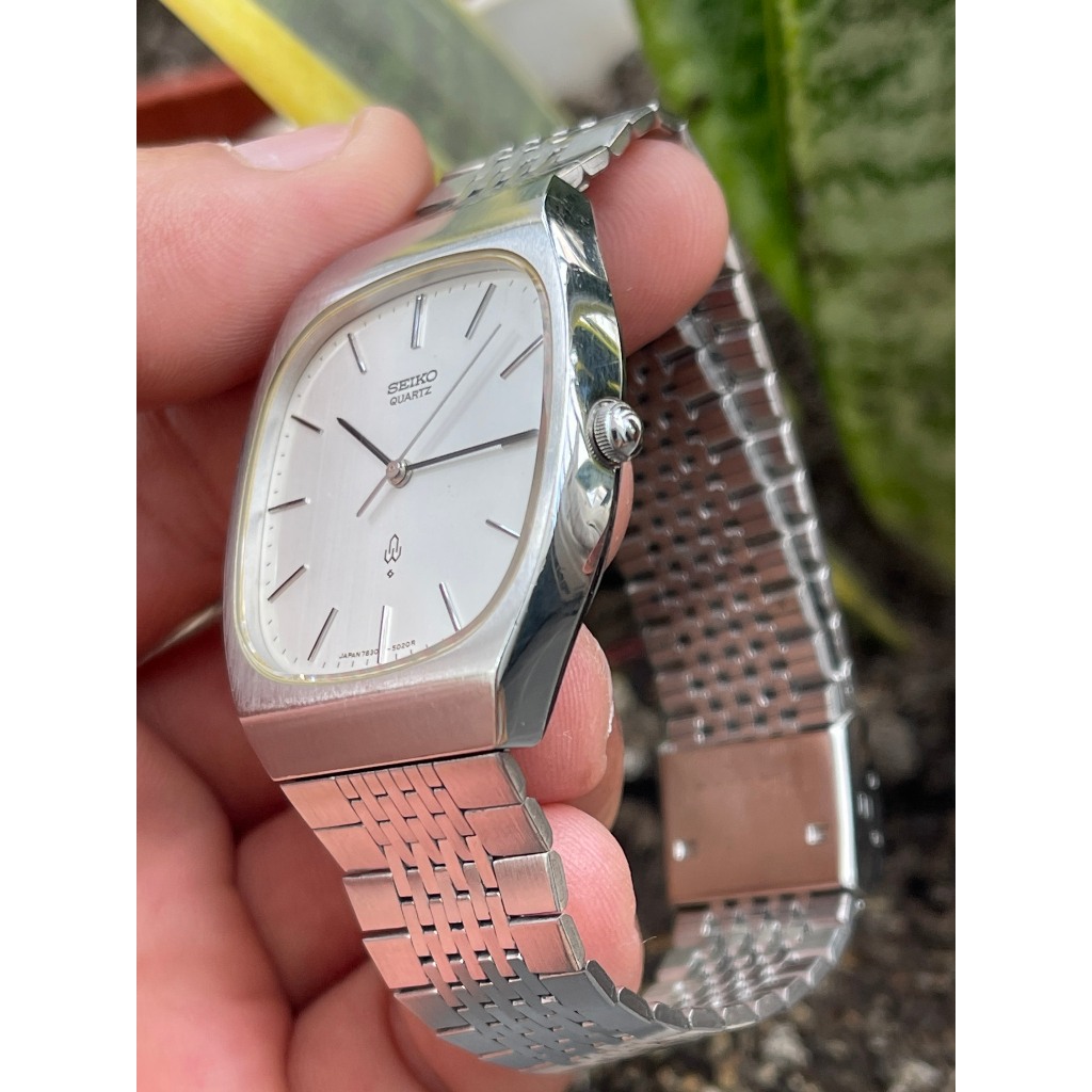 Đồng hồ nam Seiko mặt tank bầu chạy pin hàng Si