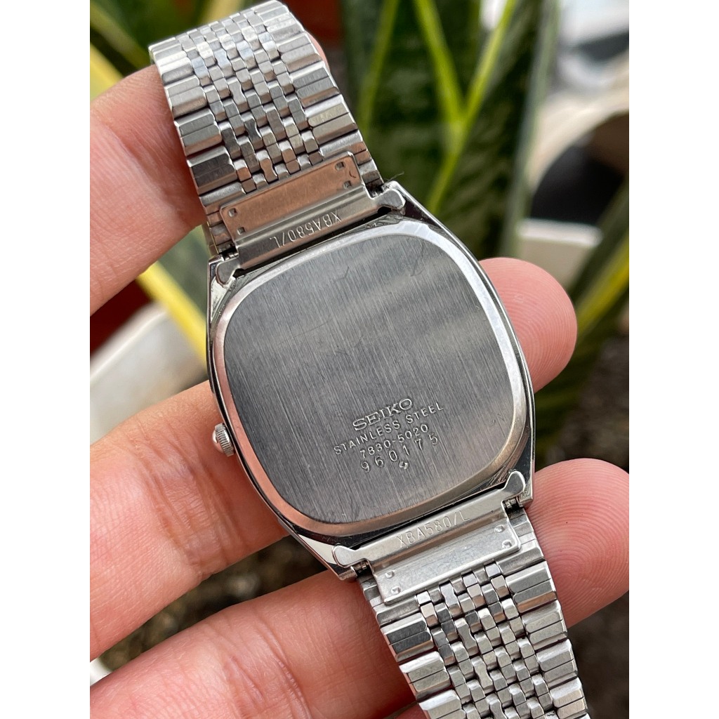 Đồng hồ nam Seiko mặt tank bầu chạy pin hàng Si