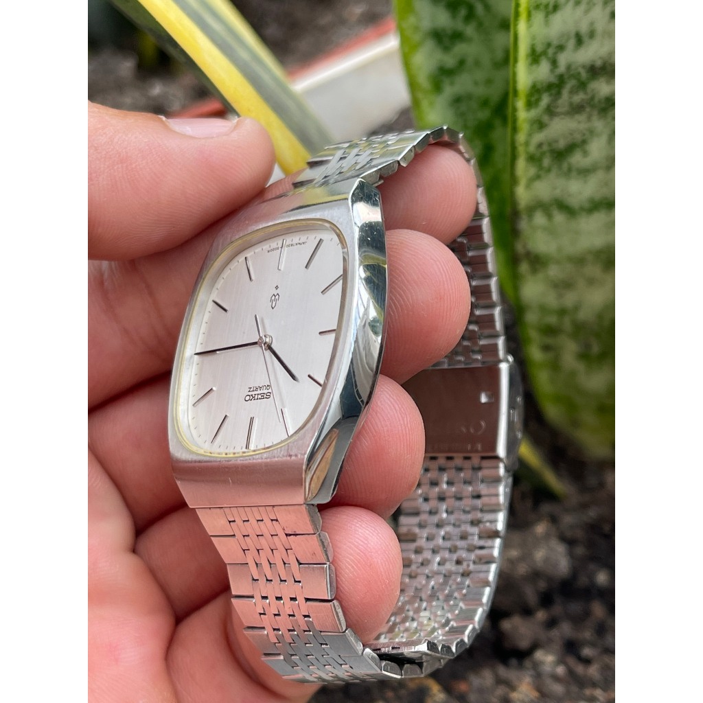 Đồng hồ nam Seiko mặt tank bầu chạy pin hàng Si