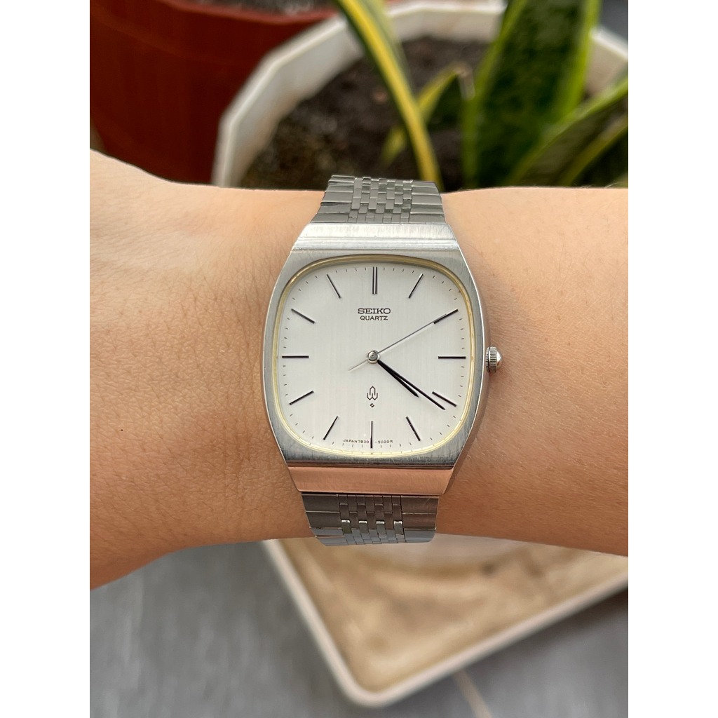 Đồng hồ nam Seiko mặt tank bầu chạy pin hàng Si