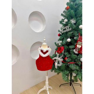 Yếm váy trái tim bé gái